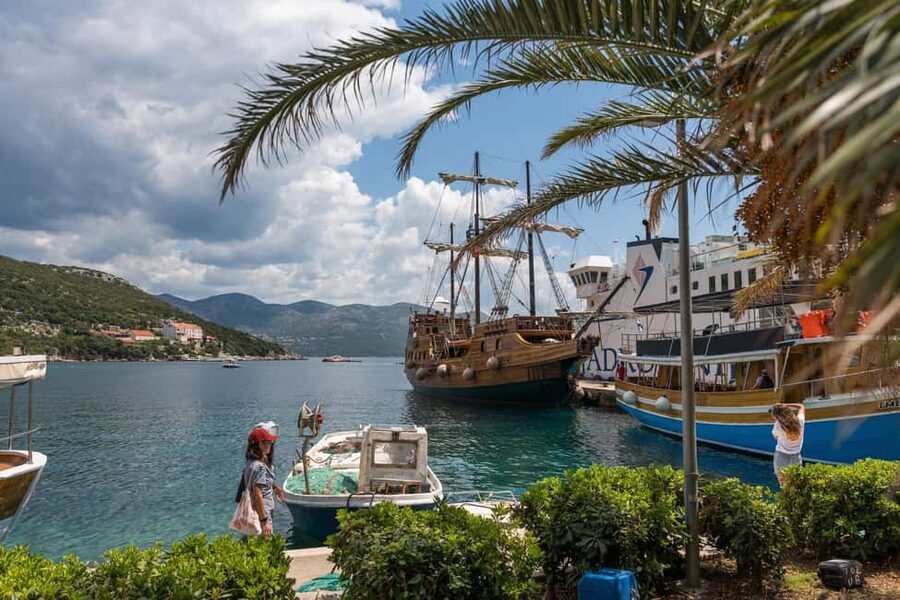 From Dubrovnik: Elaphiti Islands Galleon Cruise with Lunch - Lopud: gardens, shore time, and room to relax