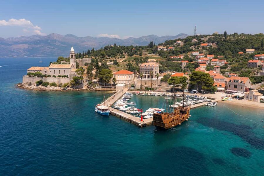 From Dubrovnik: Elaphiti Islands Galleon Cruise with Lunch - Sipan: a second island with more breathing room
