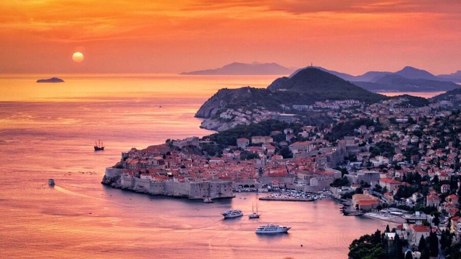 From Dubrovnik: Golden Hour Sunset Cruise with Free Drinks - Should you book the MARINERO sunset cruise?