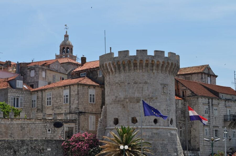 From Dubrovnik: Korcula Island Tour with Wine Tasting - Pelješac Wine Tasting on the Way Back