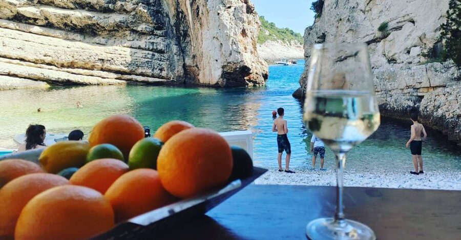 From Hvar: Blue Cave and 5 Islands Boat Tour - Budikovac and the Blue Lagoon swim