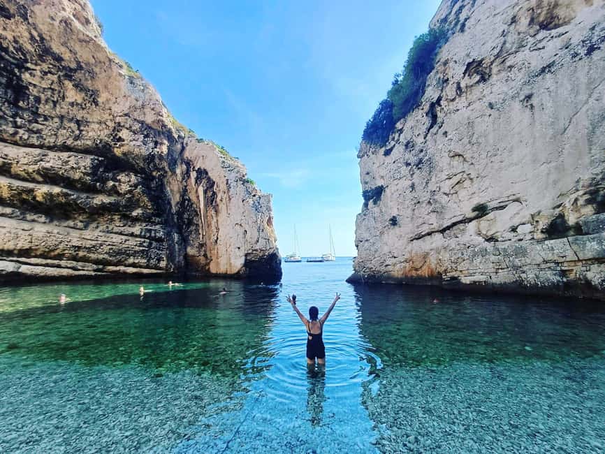 From Hvar: Blue Cave and 5 Islands Boat Tour - Ending at Palmižana in the Pakleni Islands