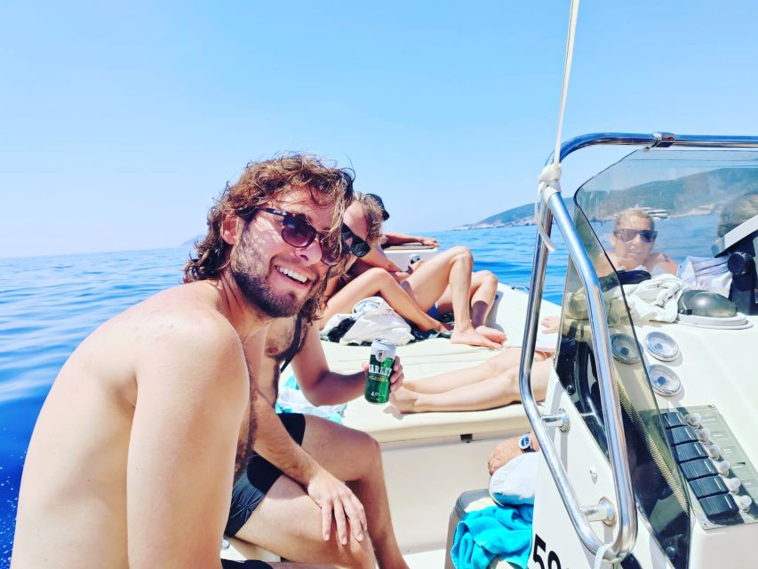 From Hvar: Blue Cave and 5 Islands Boat Tour - Boats, comfort, and the sound level