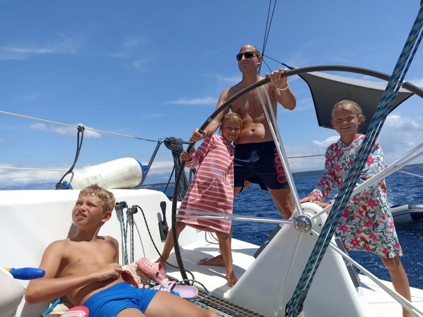 From Hvar: Pakleni Islands & Red Rocks Comfort Sailboat Tour - Swimming beside the Red Rocks