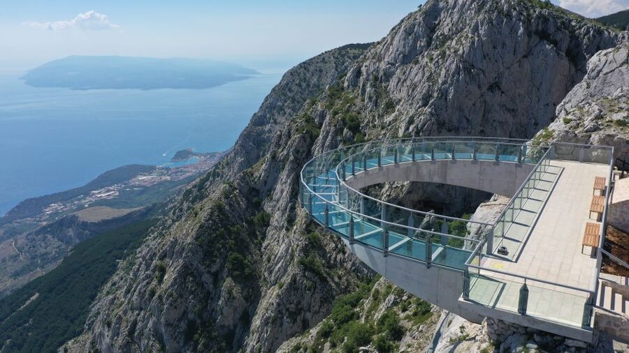 From Makarska: Biokovo Nature Park Guided Tour with Skywalk - The guides make the difference on this mountain trip
