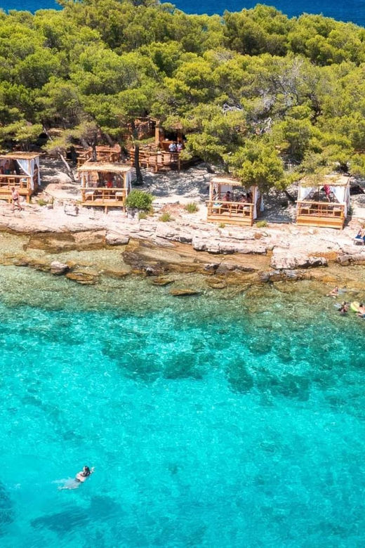 From Makarska:Hvar and Brač Island : Day Tour with speedboat - A private island day from Makarska