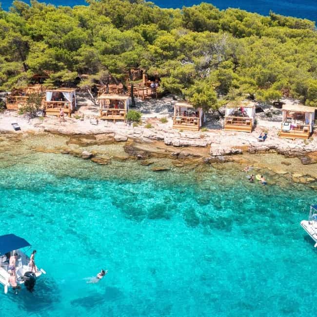 From Makarska:Hvar and Brač Island : Day Tour with speedboat - The boats, space, and comfort