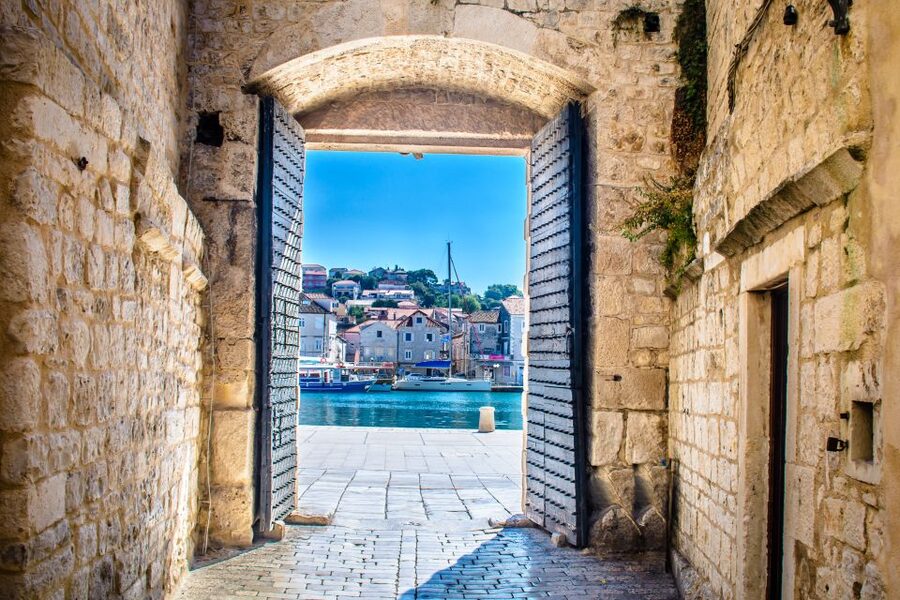 From Makarska Riviera: Full-Day Split & Trogir Tour - Key points to know before booking
