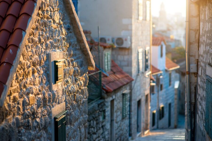 From Makarska Riviera: Full-Day Split & Trogir Tour - Who should book this day trip