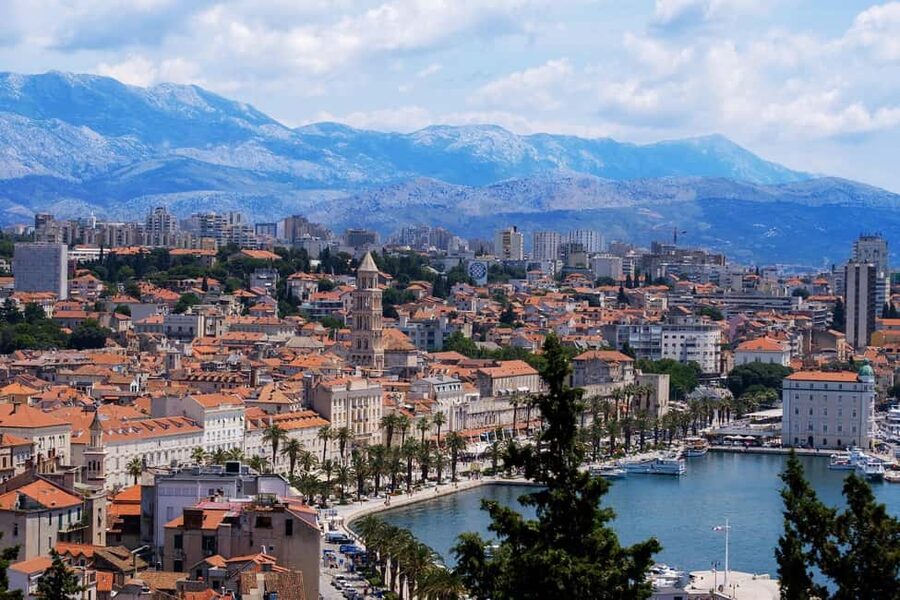 From Makarska : Split City Guided Tour & Free Time - Three hours to make Split your own