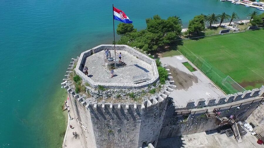 From Omiš: Krka Waterfalls and Trogir Small Group Tour - The road from Omiš to Krka