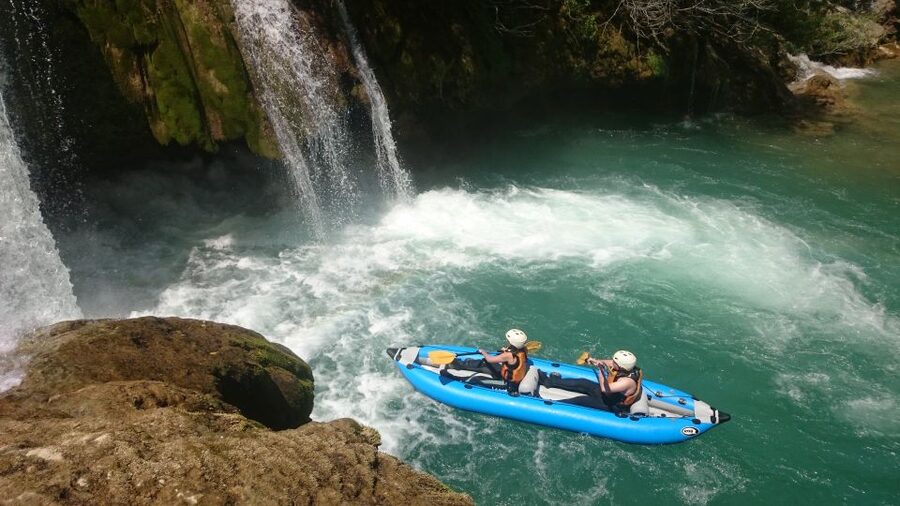 From Slunj: Mrežnica Canyon Kayaking Tour - Who should book this Mrežnica adventure?
