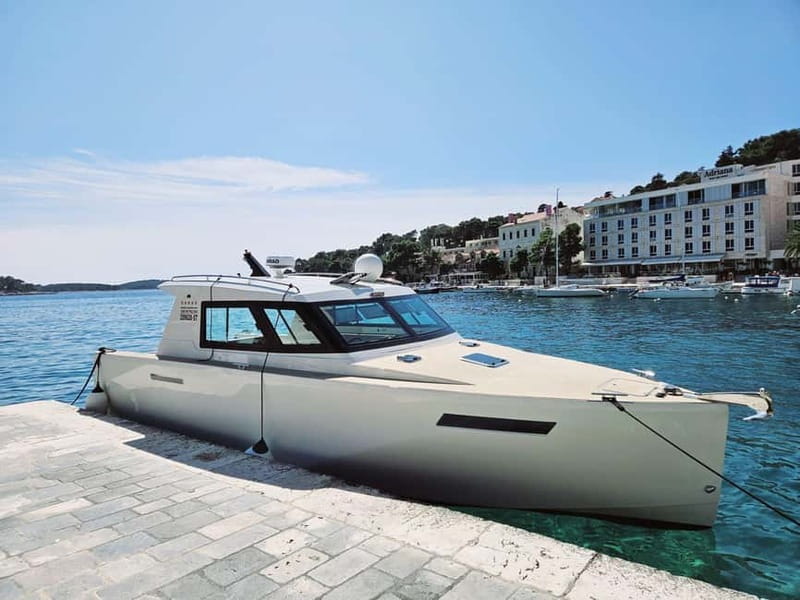 From Split: 5 Islands and Blue Cave Boat Tour - Hvar town is the day’s time ashore