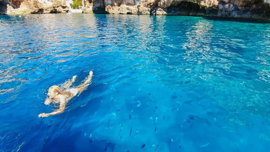 From Split: Blue Cave & 5 Islands with Vis & Hvar Boat Tour - Why this boat tour works from Split