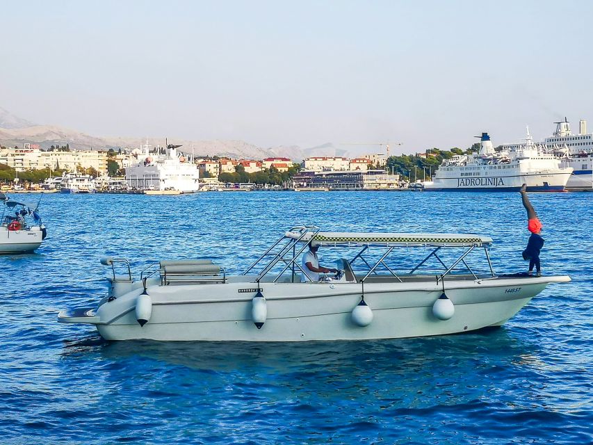 From Split: Blue Cave & 5 Islands with Vis & Hvar Boat Tour - Komiža on Vis, a fishing town with film scenery