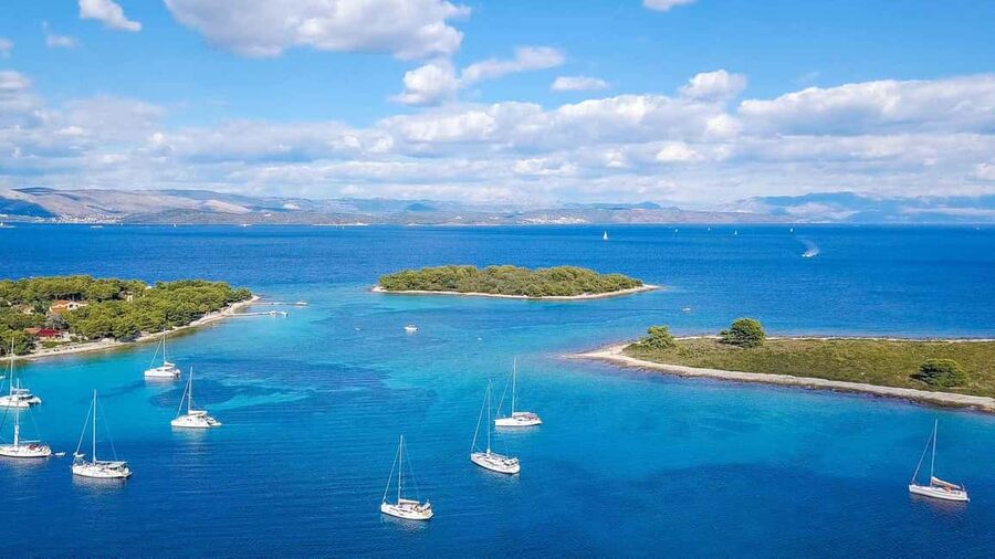 From Split: Blue Lagoon and 3 Island Boat Tour - A five-hour Adriatic sampler from Split