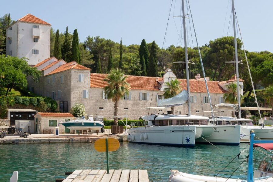 From Split: Blue Lagoon, Šolta, and Trogir Speedboat Tour - Who should book this speedboat tour?