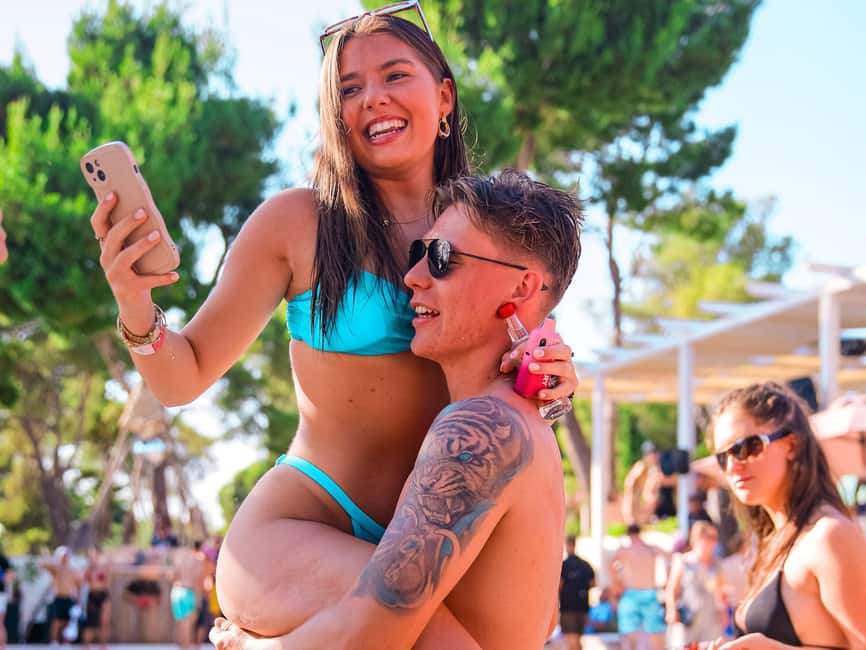 From Split: Brač Island Beach Bar and Pool Party - The return to Split in the early evening