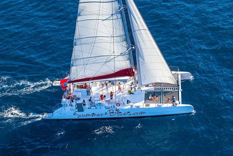 From Split: Catamaran Cruise to Golden Horn & Brač island. - Crew, guiding, and the small-group question