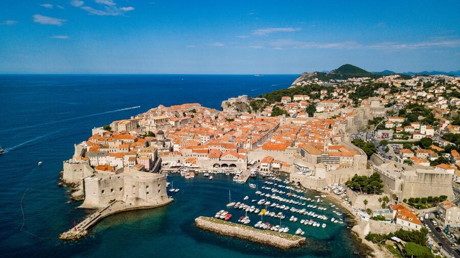 From Split: Dubrovnik Guided Day Trip - The road from Split to Dubrovnik