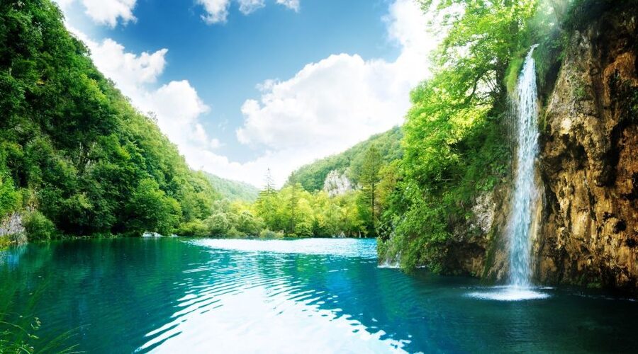 From Split: Plitvice Lakes Full-Day Trip - Guided help, or time on your own?