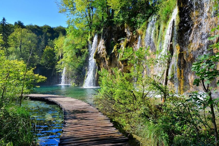 From Split: Plitvice Lakes Fully-Guided Day Tour - What the $76 price really covers