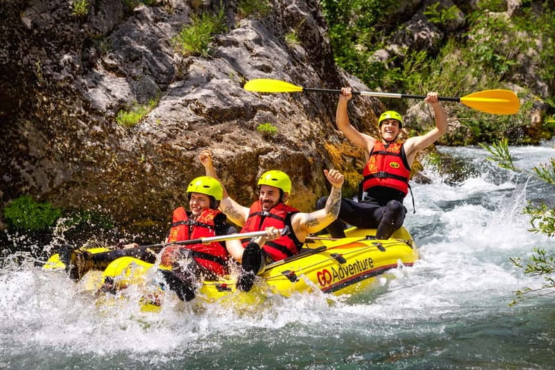From Split/Šestanovac: Whitewater Rafting on Cetina River - Safety first, then straight into the Cetina
