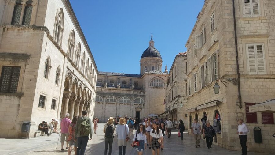 From Split/Trogir: Dubrovnik Guided Tour with a Stop in Ston - Drivers, guides, and the small-group feel