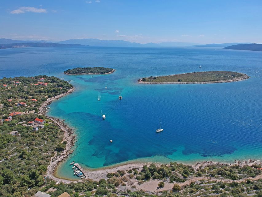 From Trogir: Three Islands Half-Day Speedboat Tour - Families, swimmers, and sunset seekers
