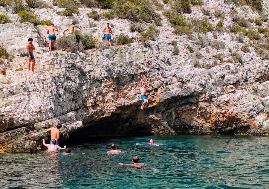 From Vis: Speedboat tour - Vis, Biševo & Blue Cave (private) - What the $589 group price really buys