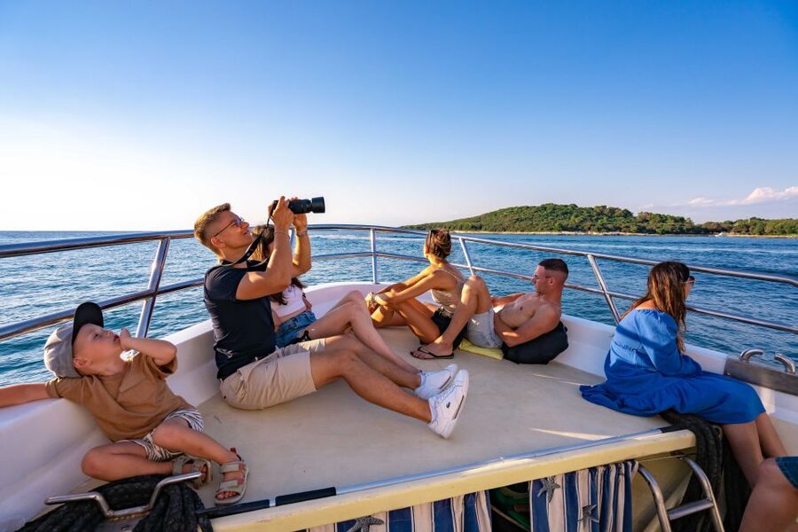 From Vrsar: Lim Bay, Pirate Cave and Rovinj Visit - Pirate Cave and a 30-minute swimming stop