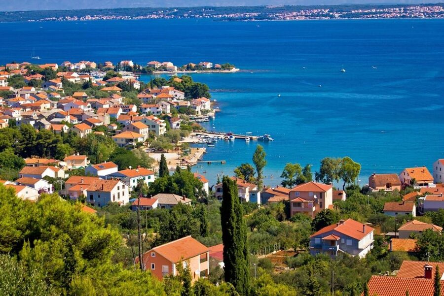 From Zadar: Full-Day Ugljan Self-Guided Bike Tour - Riding the Green Island