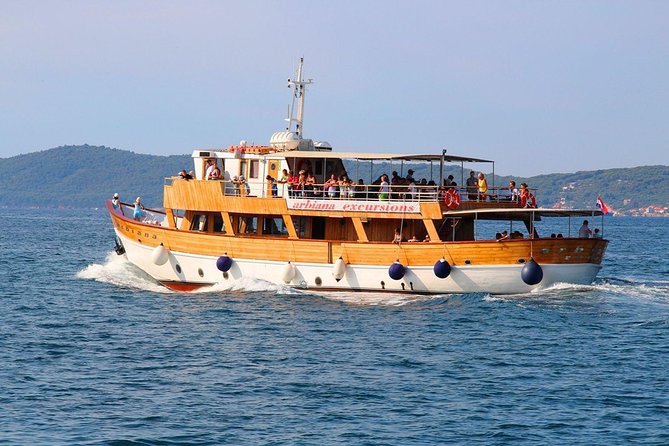 From Zadar: Kornati National Park Day Trip with Breakfast & Lunch - Breakfast first, then a long blue-water cruise