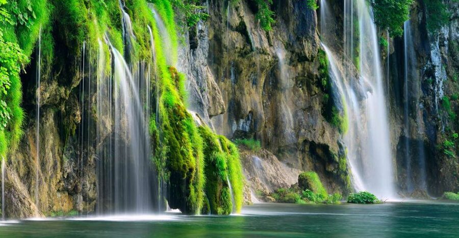 From Zadar: Plitvice Lakes National Park Tour - Entering Plitvice Lakes National Park