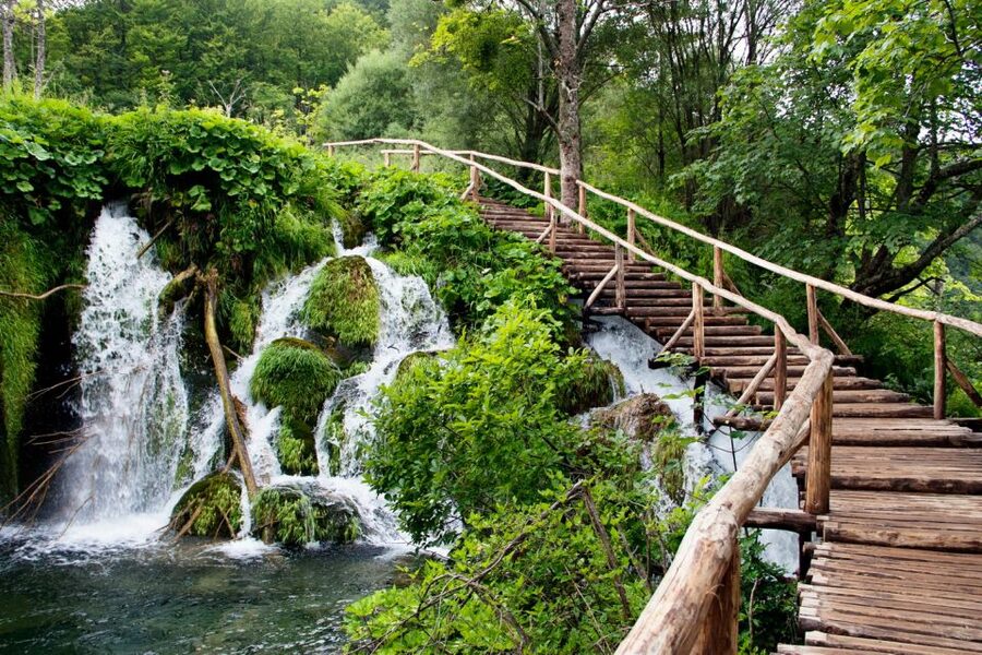 From Zagreb: Plitvice Lakes & Rastoke Private Tour - Why Plitvice Lakes deserves a full day trip from Zagreb