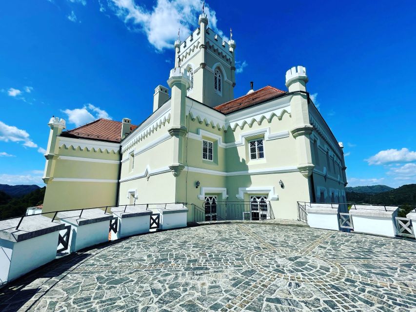From Zagreb: Varazdin Baroque Town & Trakoscan Castle - Varaždin’s baroque center and Old Town fortress
