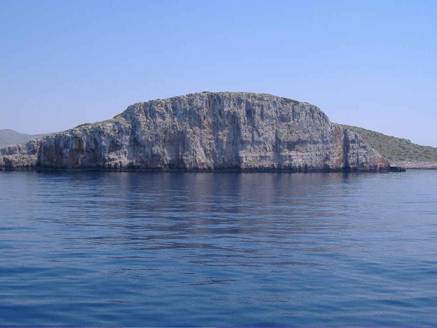 Full-day boat trip from Zadar and Sukošan to Kornati NP - A short stop in Kukljica