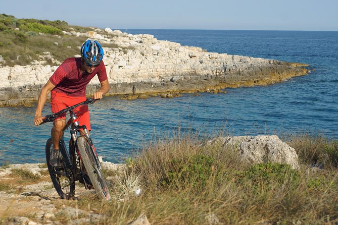 FUN E-BIKE RIDE at CAPE KAMENENJAK - Swimming near the cave and turquoise water