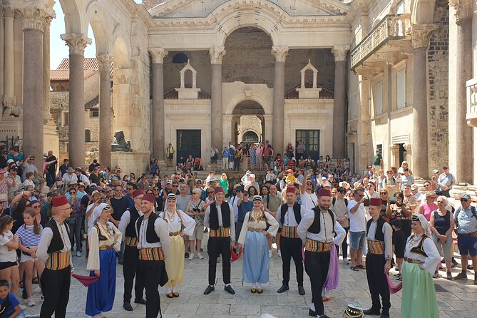 Game Of Thrones Split Walking Tour - Papalićeva ulica and the slave uprising