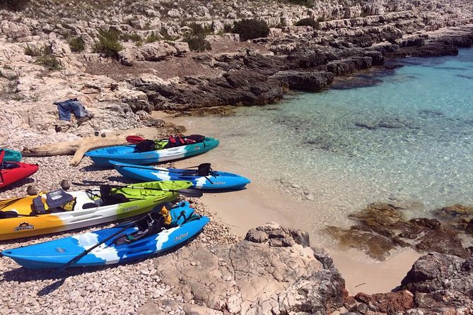 Guided kayaking tour to Pakleni islands - From Bonj Beach to the Pakleni Islands