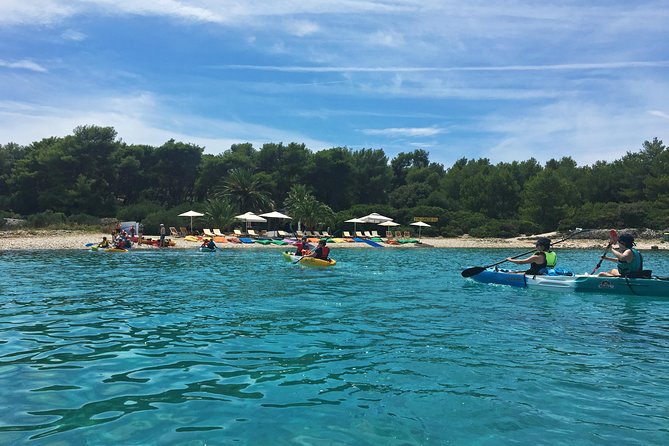 Guided kayaking tour to Pakleni islands - Who will enjoy this guided kayak tour