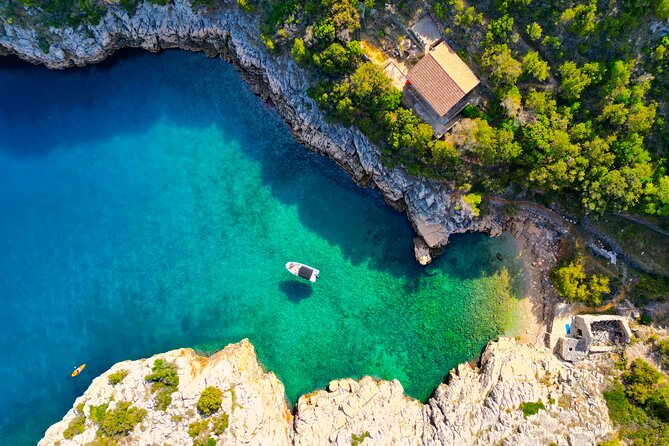 Half-day Speedboat Tour: Explore Hidden Gems of Hvar Island - Mala Stiniva and the best swimming of the day