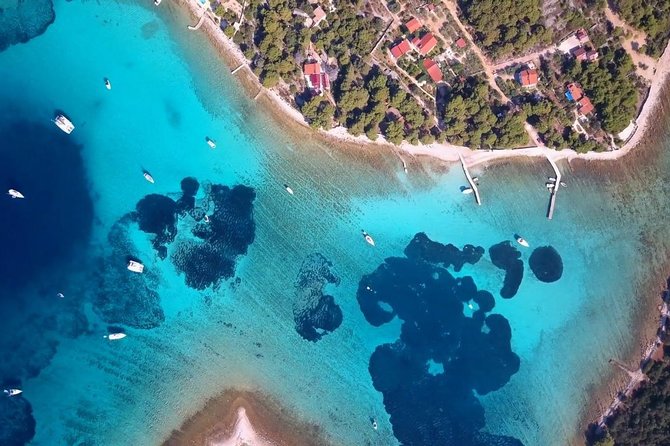 Half Day Speedboat Tour to Three Islands from Trogir - Maslinica on Šolta: the village pause