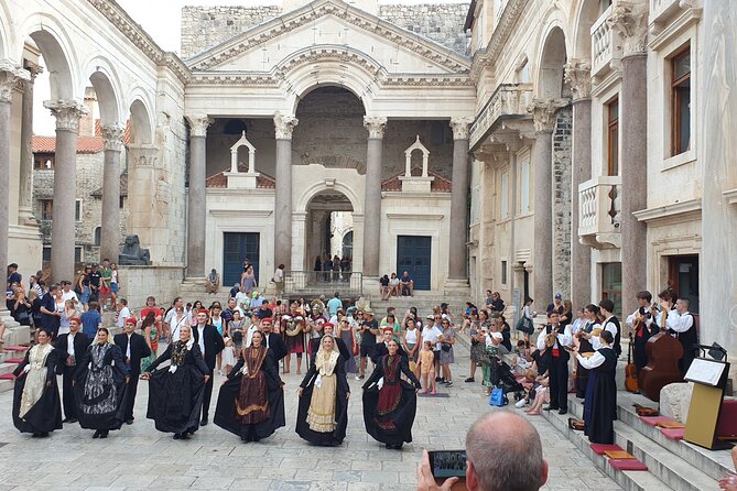 History Split Walking Tour in French -Small group - Why Diocletian’s Palace works best with a guide