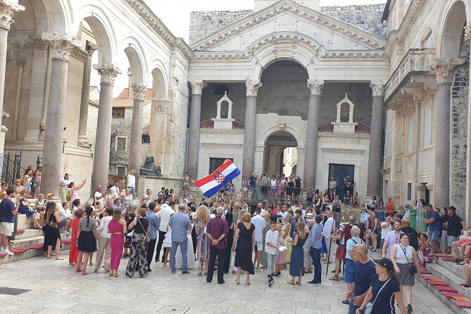History Split Walking Tour in French -Small group - Riva Harbor: Split’s waterfront in context