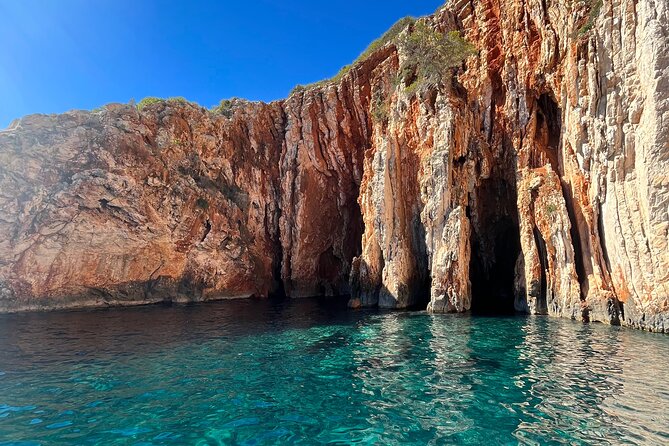 Hvar Delight: Private Speed Boat Tour - Snorkeling at the Red Rocks