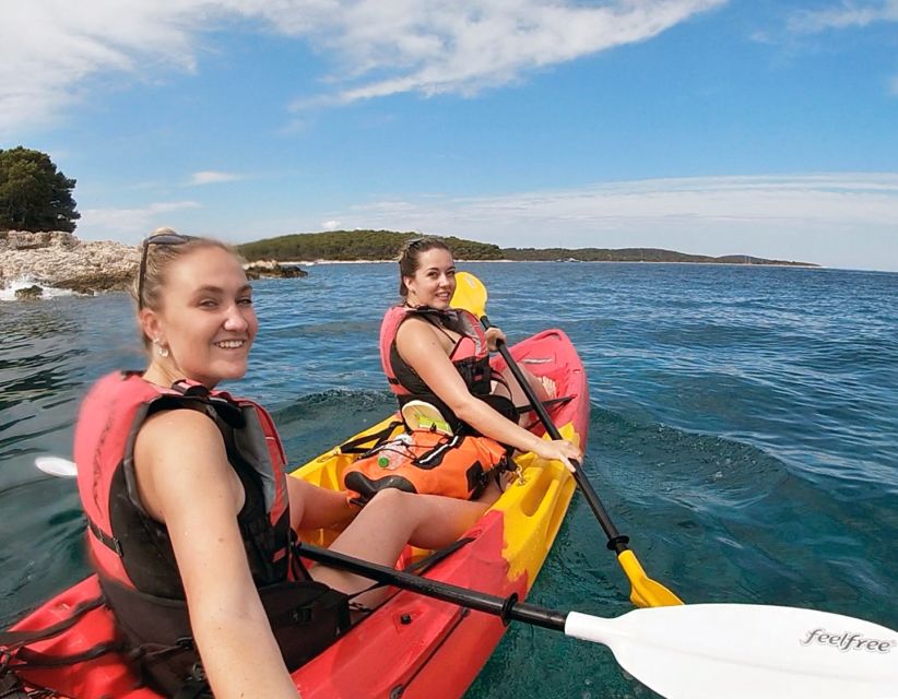Hvar: Pakleni Islands Self-Guided Kayaking Tour - Zdrilca Beach and the island lunch stop
