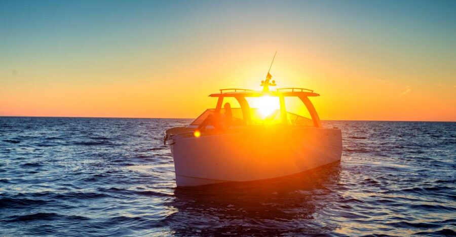 Hvar: Sunset and Pakleni Islands with a Speed Boat - Passing Galesnik, Jerolim, and Carpe Diem