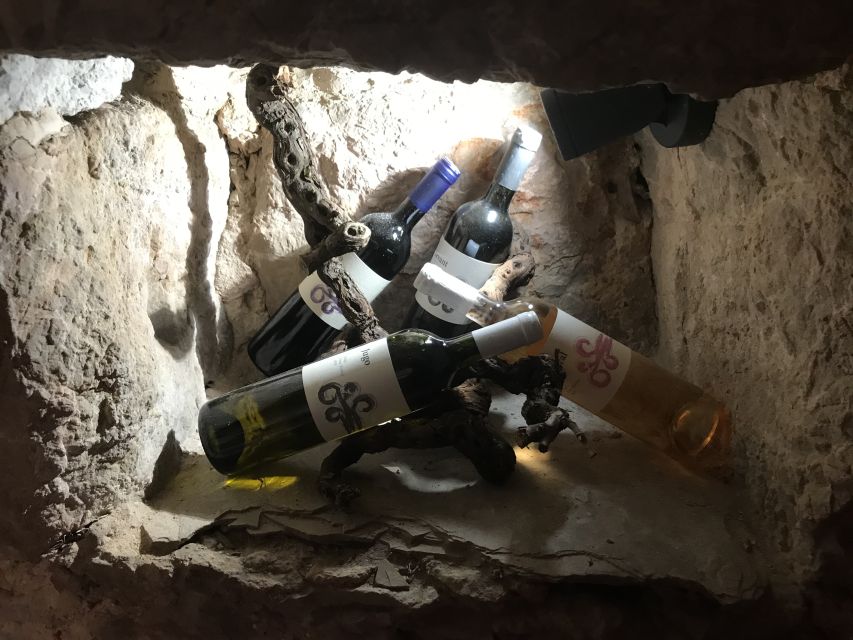 Hvar: Wine Lovers Tour to 3 Wineries with Local Tastings - Plančić in Vrban and a family tradition since 1919