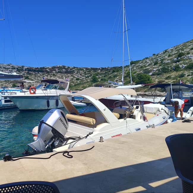 Island Adventure – Ugljan by Speedboat - A skipper who shapes the mood